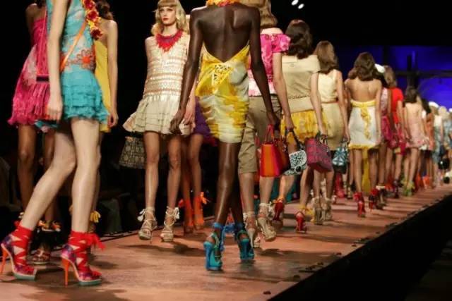 收入最高的职业_服装职业收入大揭秘(3)