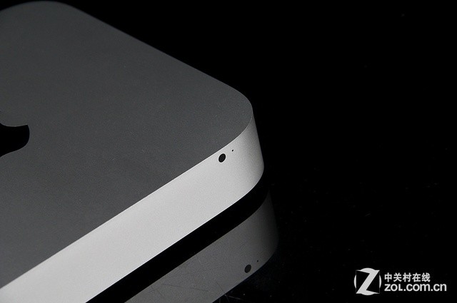 mac mini加内存 8b64b17cf222c02571e9c57d7af5db88_640_425.jpg