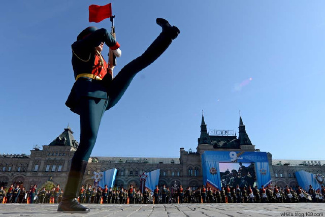 【豪迈粗犷的鹅步:你所不知道的红场阅兵式】
