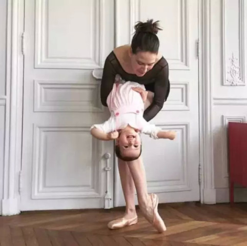 维<em>秘</em>超模的老师告诉你,<em>生女儿</em>到底有多美!