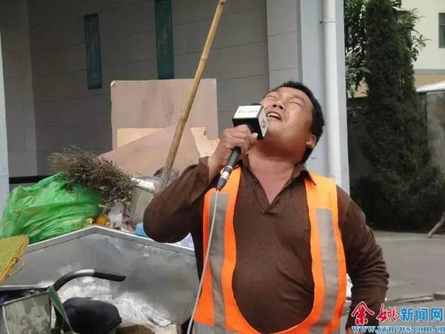 农民工唱歌,把老板唱哭了!