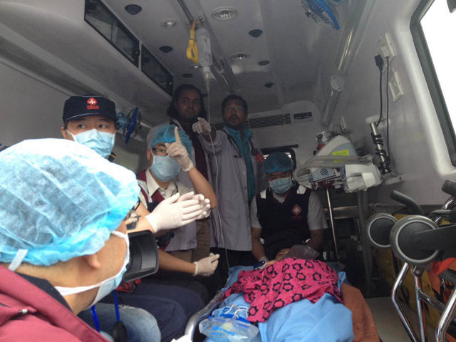 中国游客尼泊尔惊魂72小时-理中客