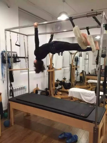 在家健身照片 958767bf65d57d89e60490b86189678f_360_480.jpg