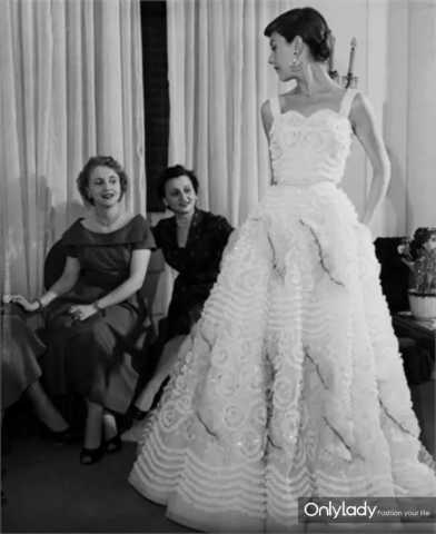 要了解这几件事 才能看懂Dolce & Gabbana春