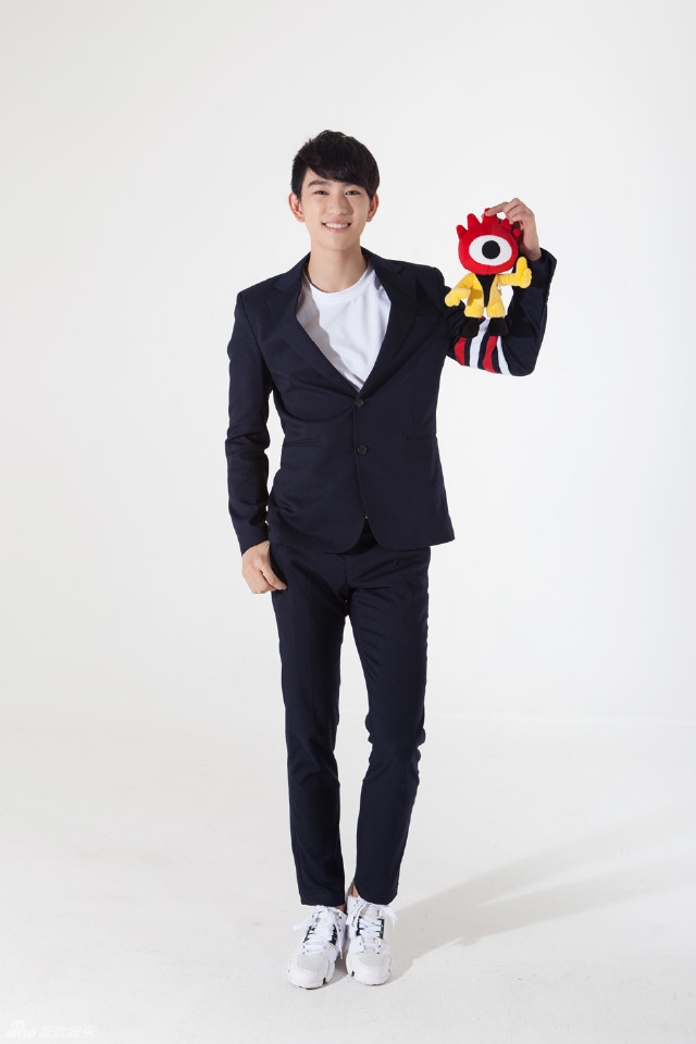 9cbae314e01eb6d72ba4ea0a6698f146_950_142