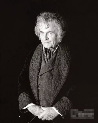 如果《魔戒》用章回体来写:东行炼魔记