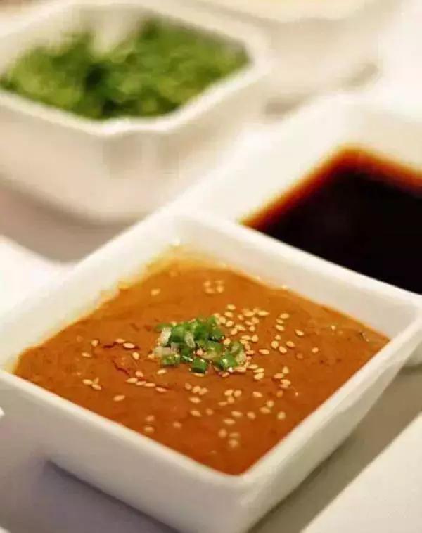 火锅海鲜汁蘸料_墨鱼汁海鲜饭图片_海鲜汁火锅调料