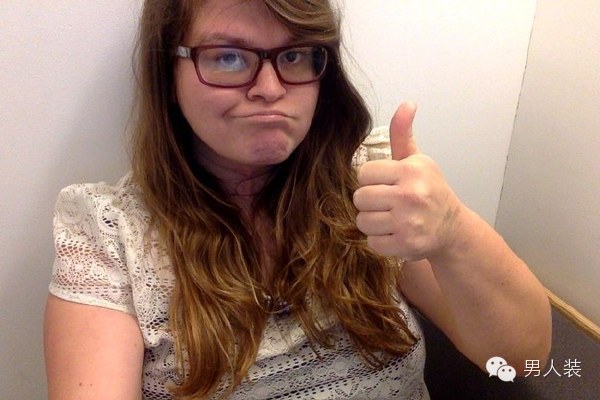 不<em>穿胸罩</em>是什么<em>感觉</em>(为了有说服力,这<em>姑娘</em>尝试