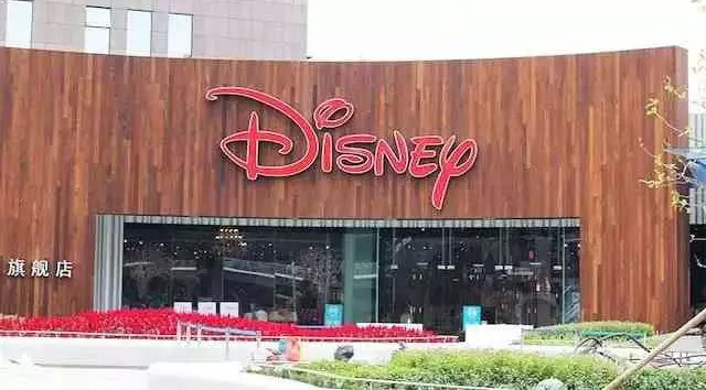 全球最大的上海迪斯尼商店里藏着10个彩蛋!