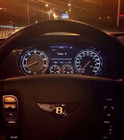 给你几张图过年回家发朋友圈装逼,不谢~