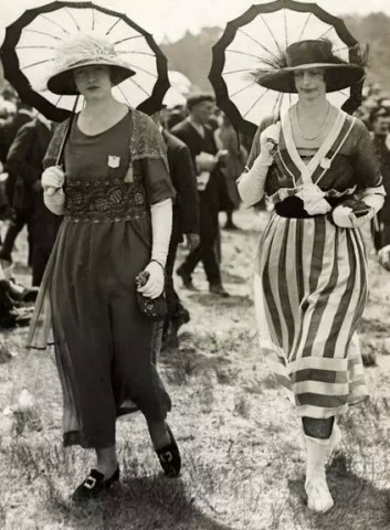 <em>胸罩发展</em>中的五段历史和五款奇葩