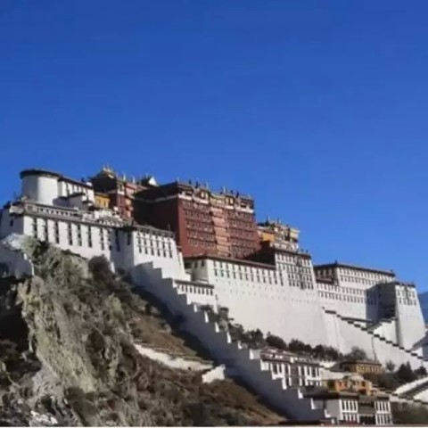 拉萨,海拔3700米的阳光与信仰