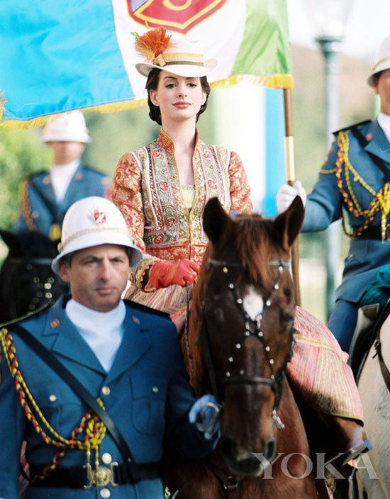 安妮·海瑟薇将回归《公主日记3》