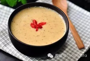 喝豆浆能长头发吗 c1199c56edf13a563f3073b9e5098549_300_204.jpg