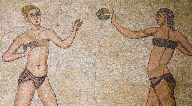 <em>用历史的眼光看胸罩</em>