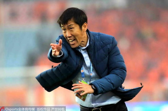 高洪波:成为国足主帅是中国足球人最高的荣誉