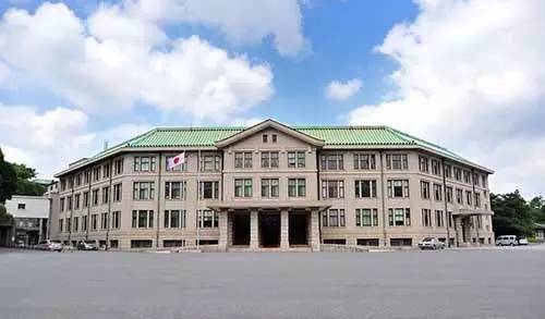 作为皇室,连基本人权都不能享受?请让天皇默默