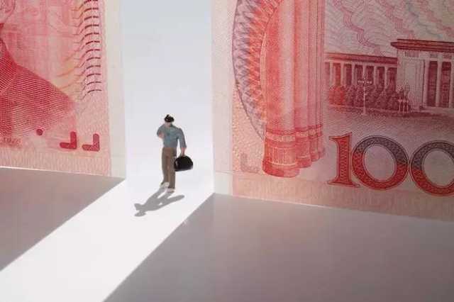 人民币替身:对冲基金打不过中国央行 转向新