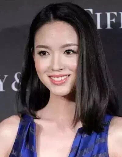 今年夏天,所有的女神都剪了这个<em>发型</em><em>LOB</em>头-