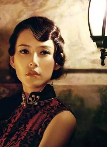 都说男人是家里顶梁柱,我说女人才是主心骨!