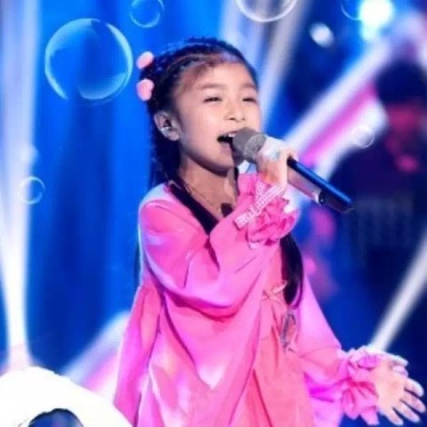 6岁小美女唱《真的爱你》,震撼全场!