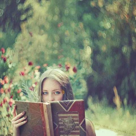 女人梦见自己很穷跟落魄，解析梦境背后的心理征兆与启示