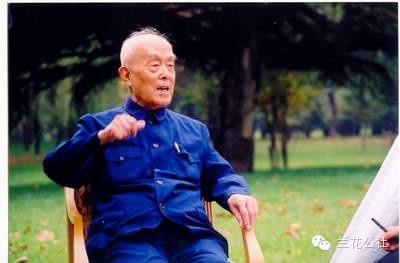 胡适之_胡适之简介_站在胡适之先生墓前 - 图片