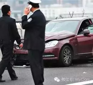 拒绝马路<em>杀手</em> <em>女</em>司机<em>重生</em>手册