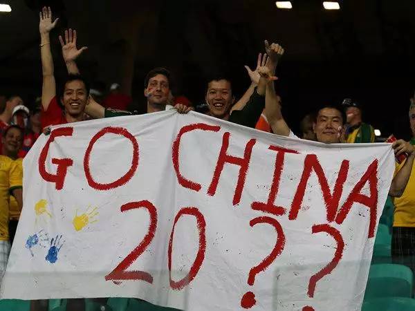捷豹培训中国小裁判,足球管理者们脸红了吗?