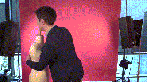 直男啊 | 哥来<em>单手脱胸罩</em>!男生解不开bra的爆笑