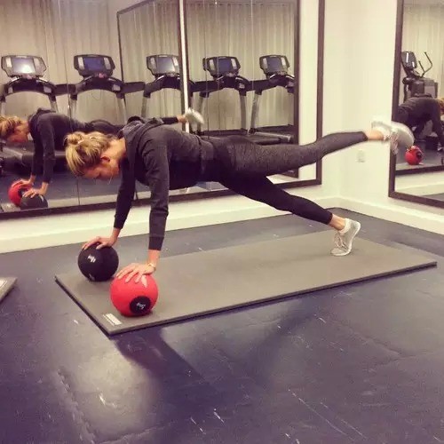 神技 | 最省心<em>练马甲线的方法</em>是什么?-精品购物