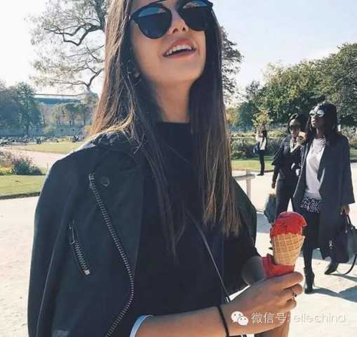 到底是什么样的姑娘搞定了贝克汉姆家的大公子