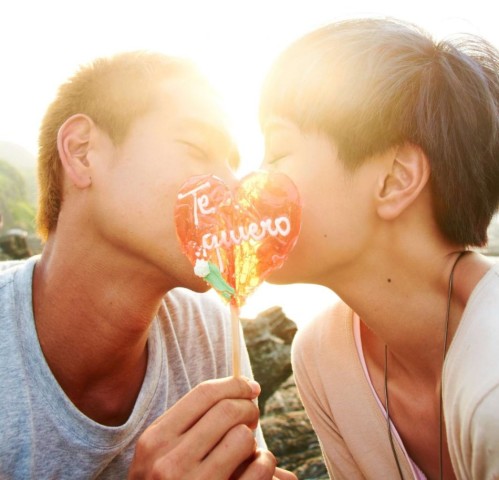 电影中的甜蜜瞬间 70幕经典吻戏大盘点(多图慎