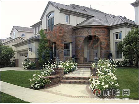 陆毅与俩女儿家中嬉戏 新豪宅内景曝光非爸爸