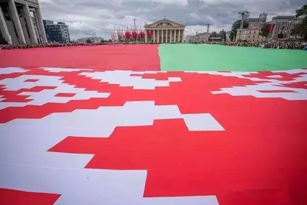 你知道全世界最大的国旗是哪个国家吗?