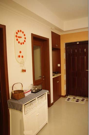 入户玄关墙面装饰设计效果图 f8142320f7d1a1b4cc86ad84ddd5b761_366_550.jpg