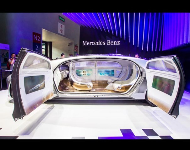 首届CES亚洲消费电子展上海开展,炫酷高科技