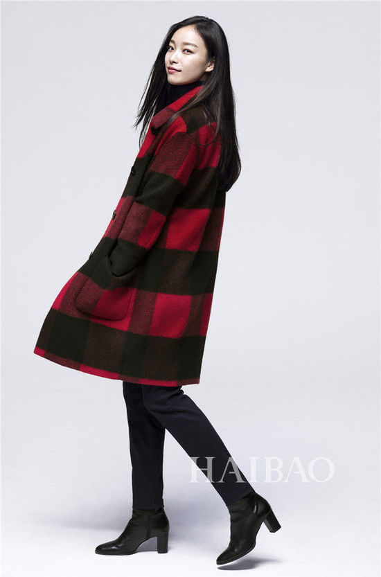 服装秋冬大片 feb273b5dfdd5b162435648acb084ba1_550_833.jpg