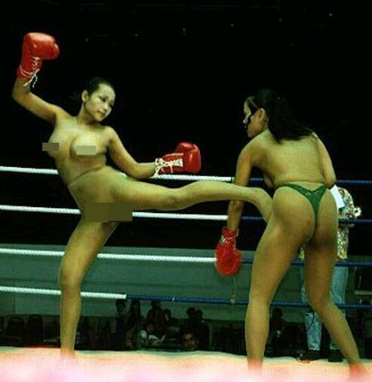 真正的肉搏---泰国<em>美女</em>裸体<em>拳击赛</em> 裁判都看呆