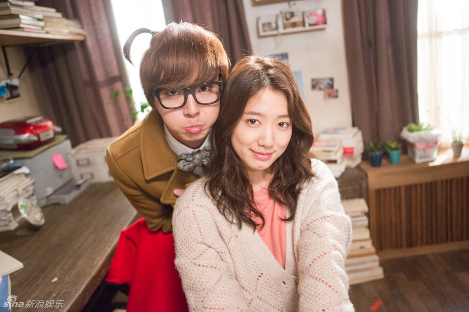 尹施允朴信惠合照