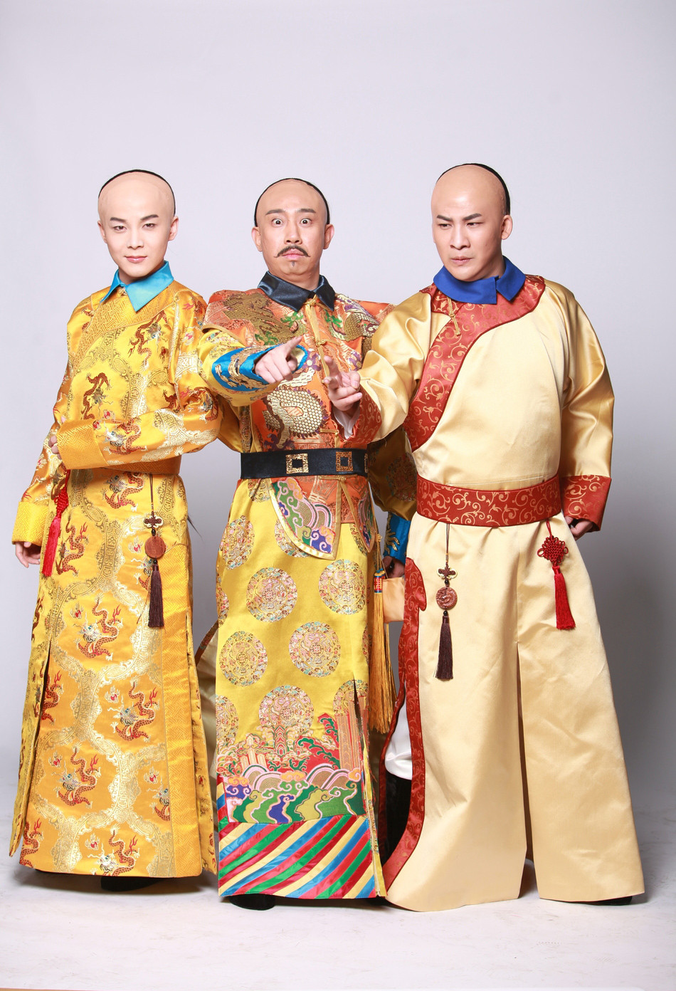 沈凌饰演五阿哥 白凯南扮皇阿玛 大张伟演尔康