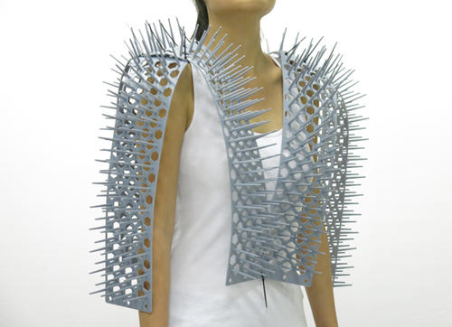 "刺猬服"真的可以穿吗?这个算危害治安吧?