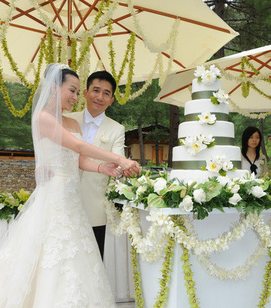 人们都说张学友和罗美薇是明星中的"地下情"的"鼻祖",因为他们曾在