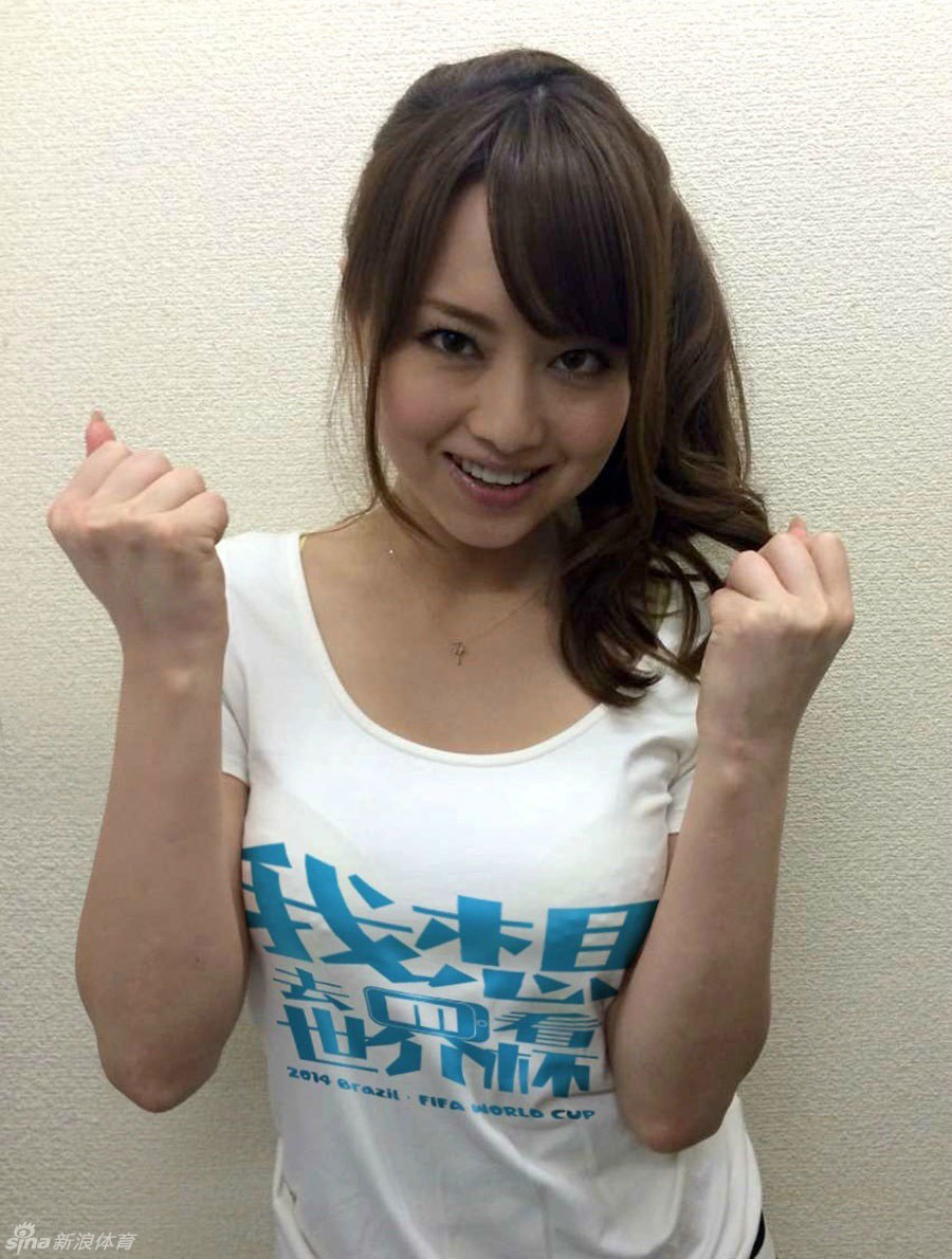 女优吉泽明步助阵日本