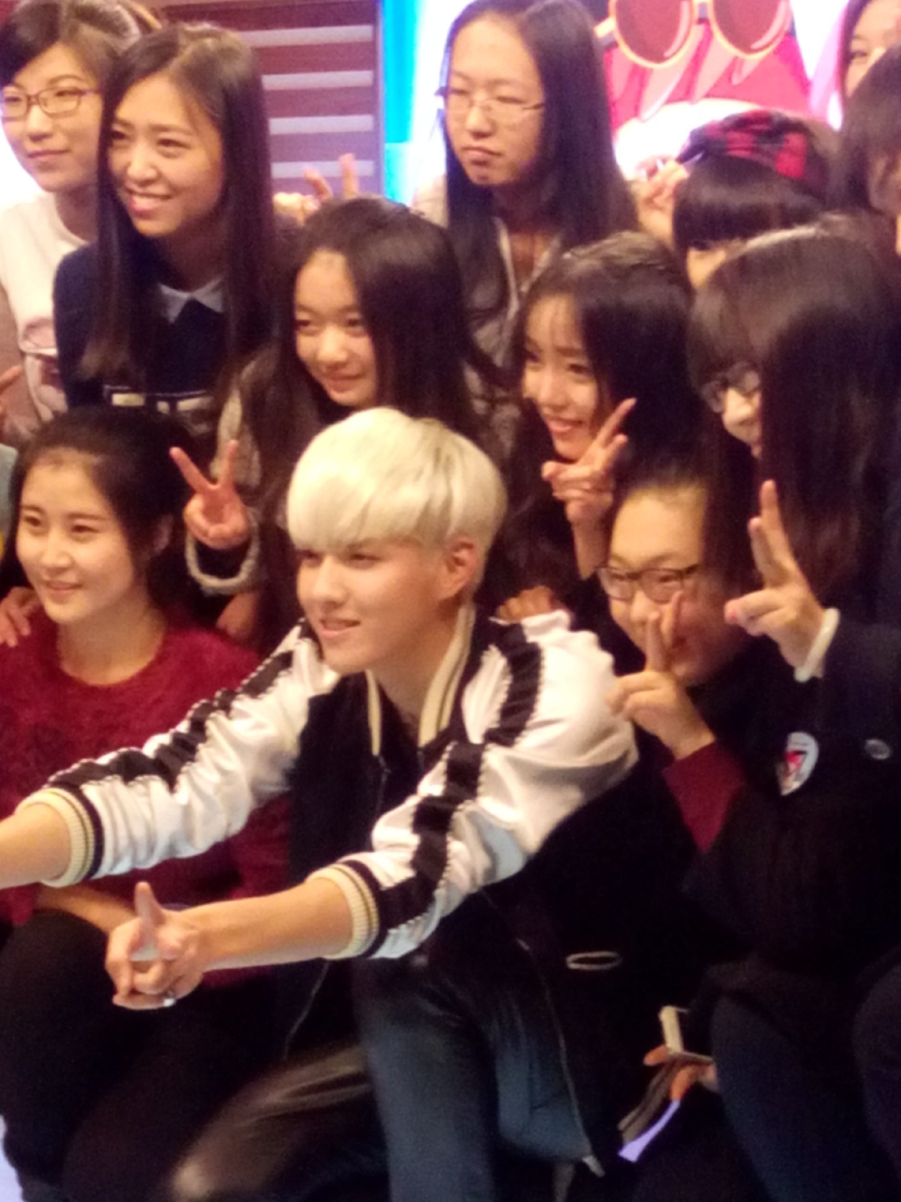 爱豆抱抱第二现场——吴亦凡