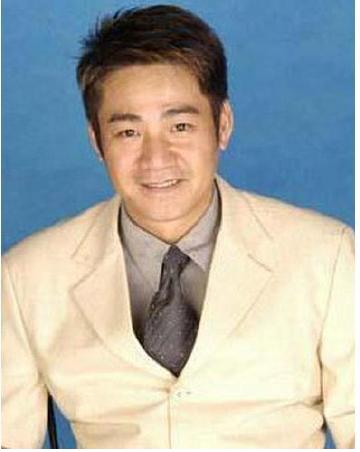 《古惑仔》系列中扮演的葵青区话事人,江湖人称"宾尼虎"的韩宾