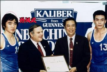 控卫：孙凤武