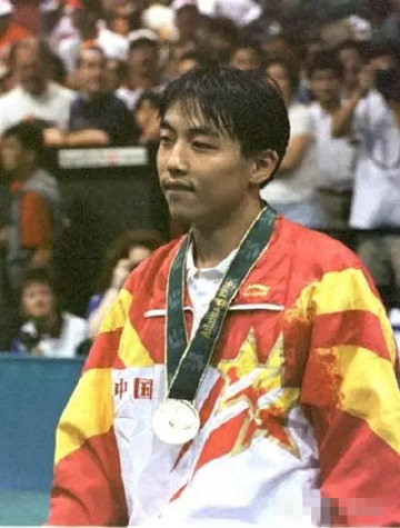 下面是我们刘国梁教练的完美表情包！我们大家一起欣赏一下！