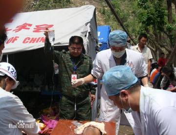 左手 首善 右手 首骗 从不缺新闻的陈光标再引争议 财经头条