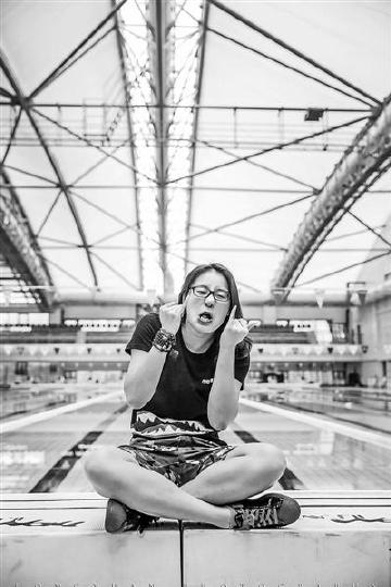 傅园慧在直播时不断强调不要送礼物